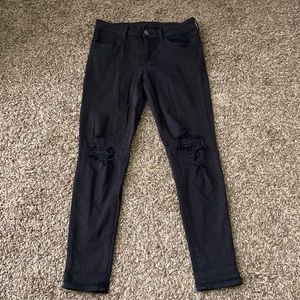 AE Black ripped jeans